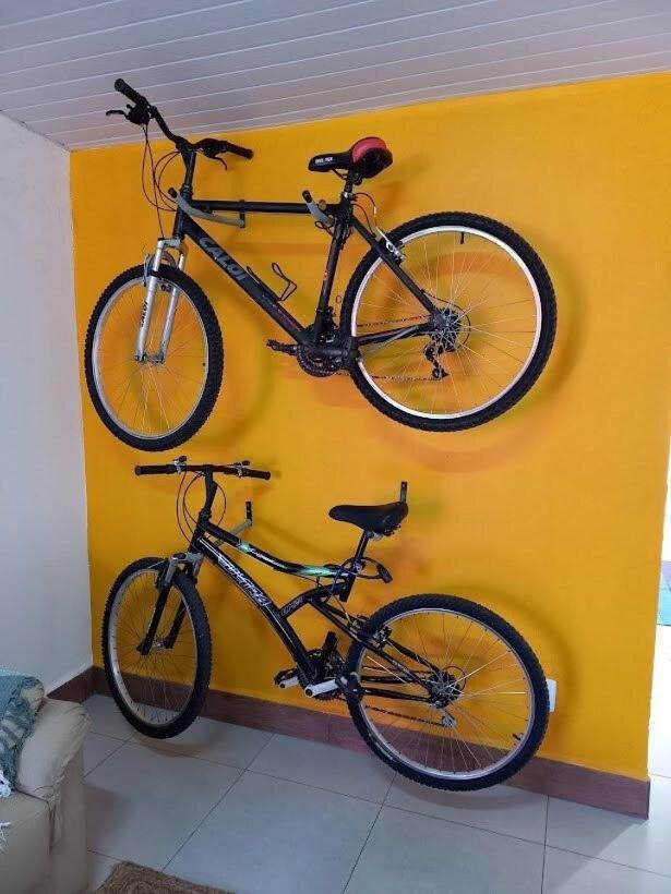 Casinha Aconchegante No Centro De Bonito I Tv, Ar-Condicionado, Bicicletas, Rede, Cozinha E Wi-Fi 20Mb Villa Exterior foto